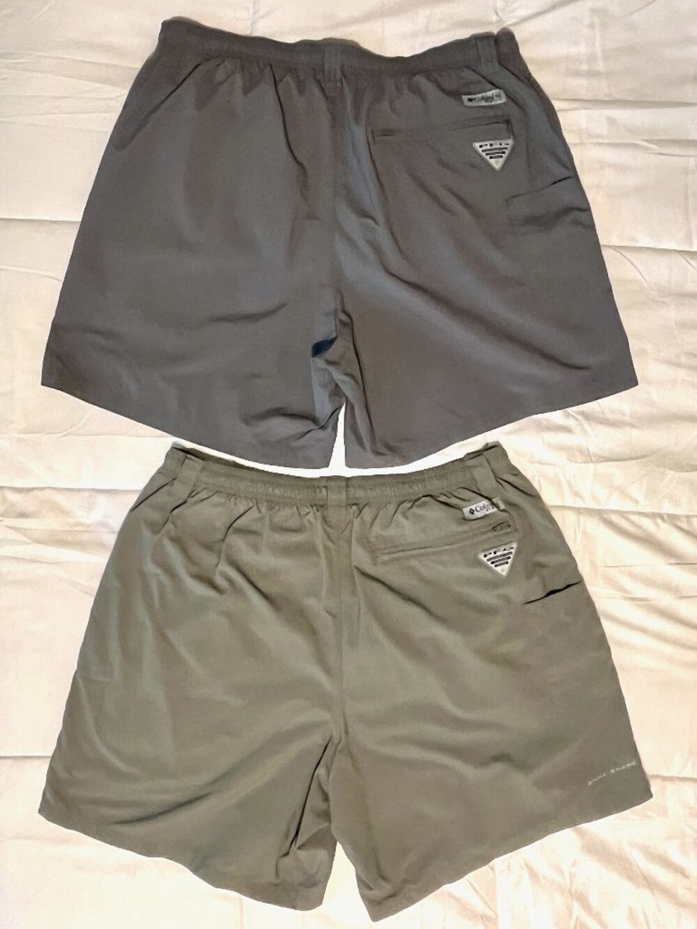 Columbia Omni Shade Shorts - 2 Pairs * Mens Size Medium * Gray / Green * Exc Cnd